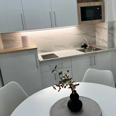 Central Apartments *